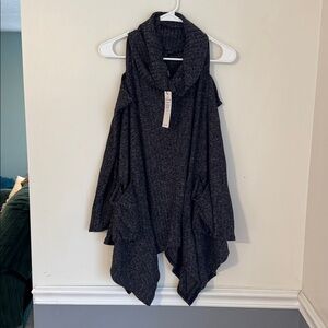 For Cynthia Oversized Sweater with pockets NWT